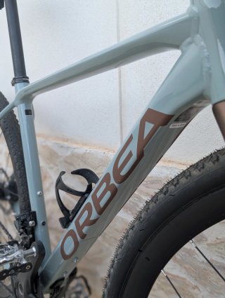 Bicicleta Orbea Terra H40 2025 COMO NUEVA Talla S