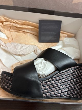 Sandalias cuña mujer negras y plateadas T.39