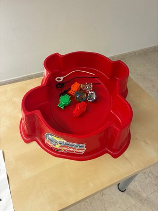 Pista de Batalla Beyblade Roja