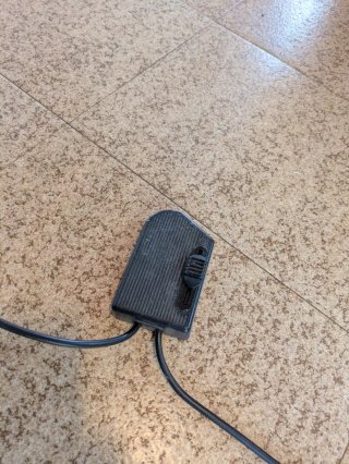 Lámpara de pie.