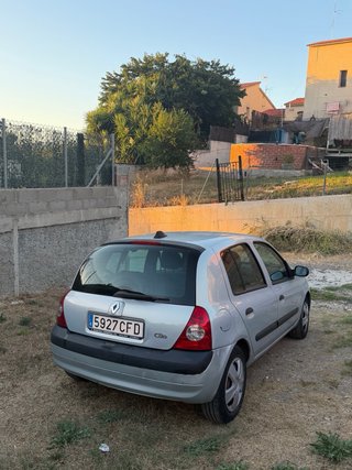 Renault Clio 2003