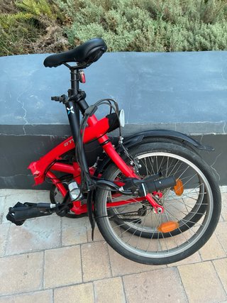 Bicicleta plegable BTWIN roja