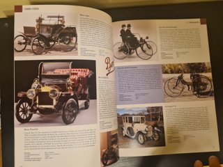 Libro de coleción,  1000 AUTOMÓVILES.