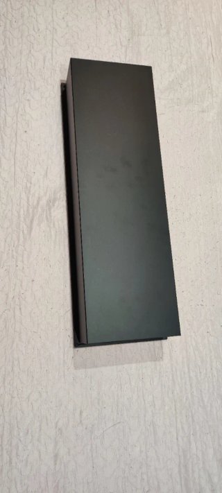 Nicho para baño acero inoxidable negro.