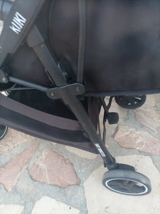 Silla de paseo negra con capota gris