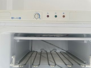Congelatore verticale Indesit 175x60x60
