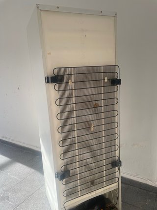 Congelatore verticale Indesit 175x60x60