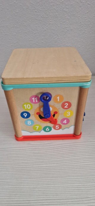 Caja multijuegos madera bebé