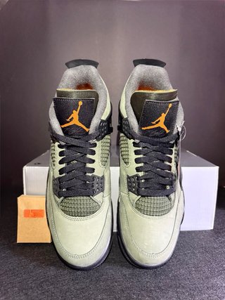 Nike Air Jordan 4 Retro Undefeated