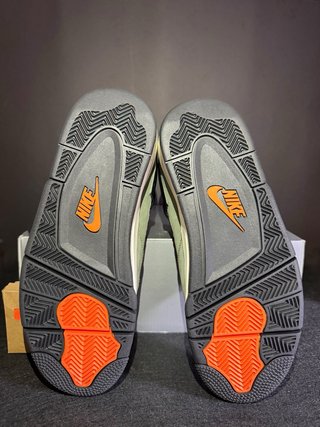 Nike Air Jordan 4 Retro Undefeated