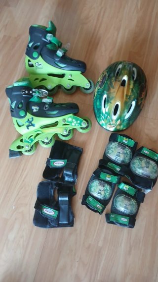 Patines y protecciones Ben 10