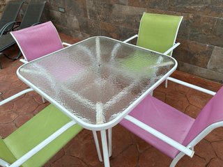 Conjunto Mesa y 4 Sillas Exterior
