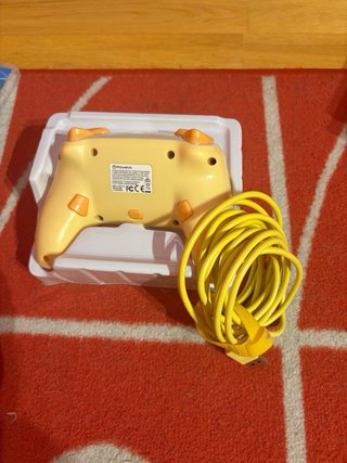 Mando Nintendo Switch Animal Crossing Amarillo