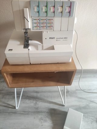 Máquina Pfaff Coverlock 4852