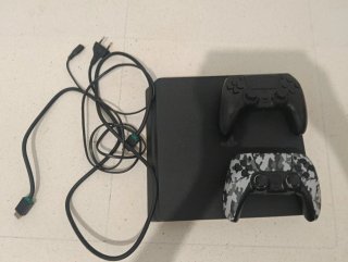 PS4 FC 24 y GTA V Premium Edition