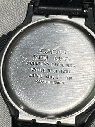 Reloj Casio MQ-24 Vintage Esfera Blanca