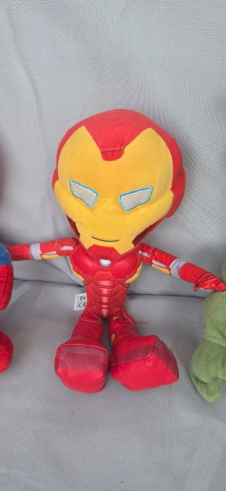 Peluches Marvel: Spiderman, Iron Man, Hulk