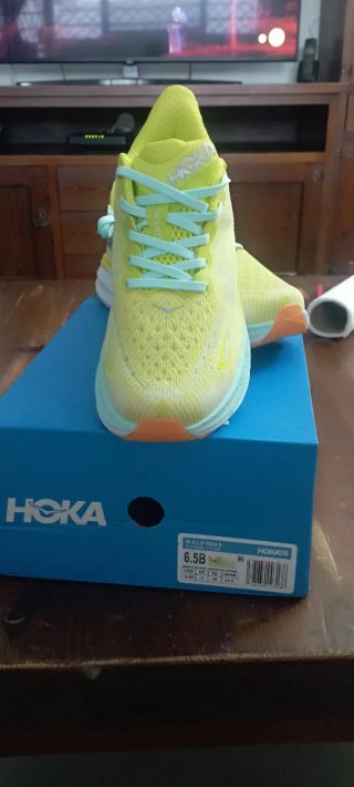 Hoka One One Clifton 8 Talla 38