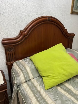 Cómoda + 2 Mesitas + Cabecero Madera