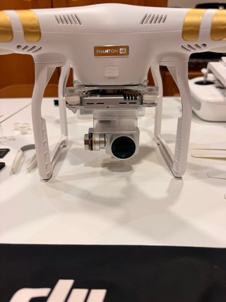 DJI Phantom 3 4K + 2 baterías + mochila