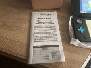 Nuovo Nintendo 2DS XL Nero e Blu