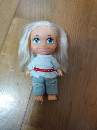 Casita maletin + llave + muñeca, ambos Barriguitas