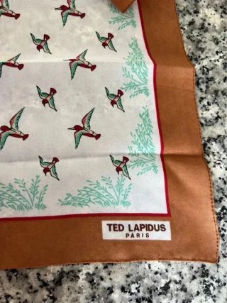 Pañuelo Ted Lapidus Paris estampado de pajaritos