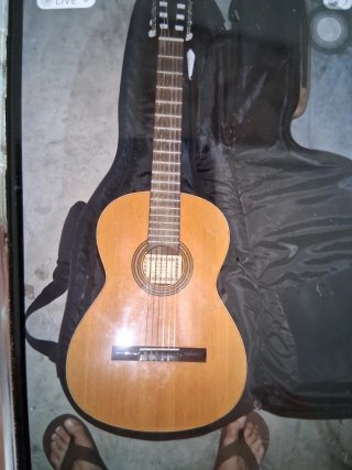 Guitarra Clásica con Funda