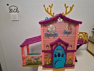 Casa Enchantimals con 6 muñecas y animales