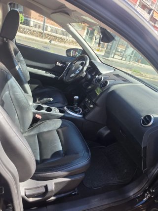 Nissan Qashqai+2 2010