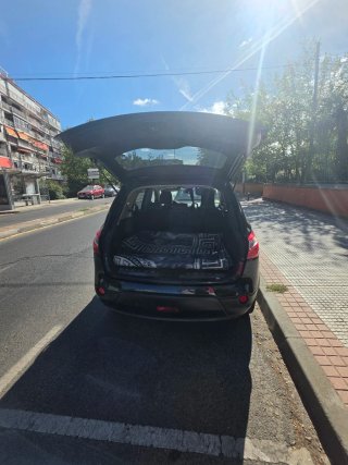 Nissan Qashqai+2 2010