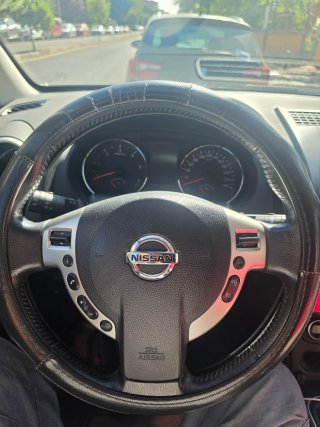 Nissan Qashqai+2 2010