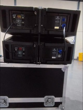 RCF HDL30 - Altavoz Line Array
