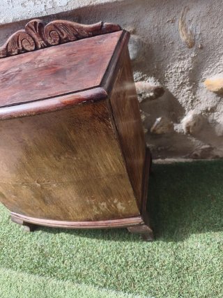Mesilla antigua madera para restaurar