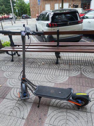 Patinete eléctrico solo 3 meses de uso nuevo factu