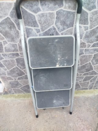 Escalera plegable 3 peldaños
