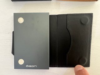Cartera Ogon