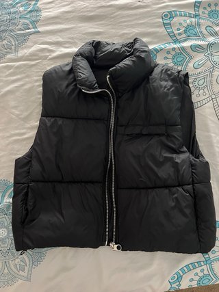 Chaleco acolchado Pull and Bear negro