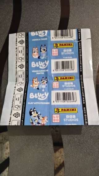 Cromos del álbum "Bluey: Vamos a Jugar"