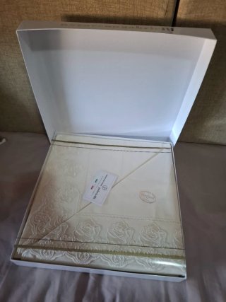 Biancheria da letto in pizzo da sposa