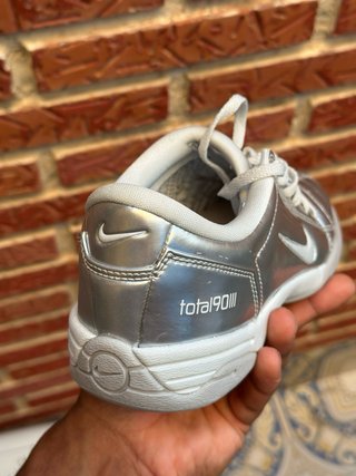 Nike Total 90 III Plata