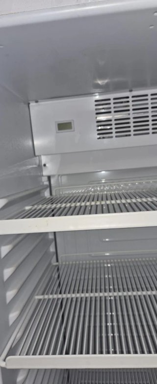 Refrigerador Exhibidor EUROFRED