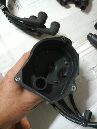 Tapa distribuidor y cables Nissan Micra K11