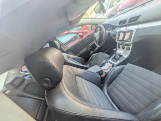 Volkswagen Passat 2006 con avería (culata)