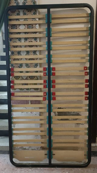 4 Sommier Pieghevoli con Strutture in Legno e Metallo e Piedini