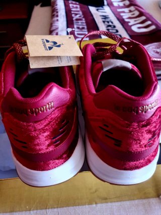 Le Coq Sportif R1000 Edición Limitada Terciopelo R