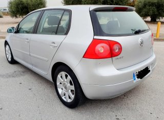 Volkswagen Golf 2004