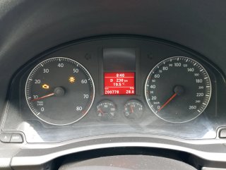 Volkswagen Golf 2004