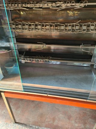 Asador de pollos profesional