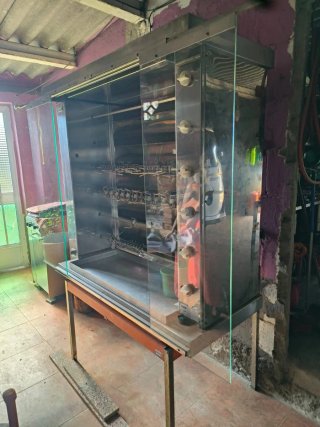 Asador de pollos profesional
